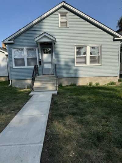 Home For Sale in Joliet, Illinois