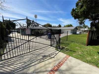 Home For Sale in Northridge, California