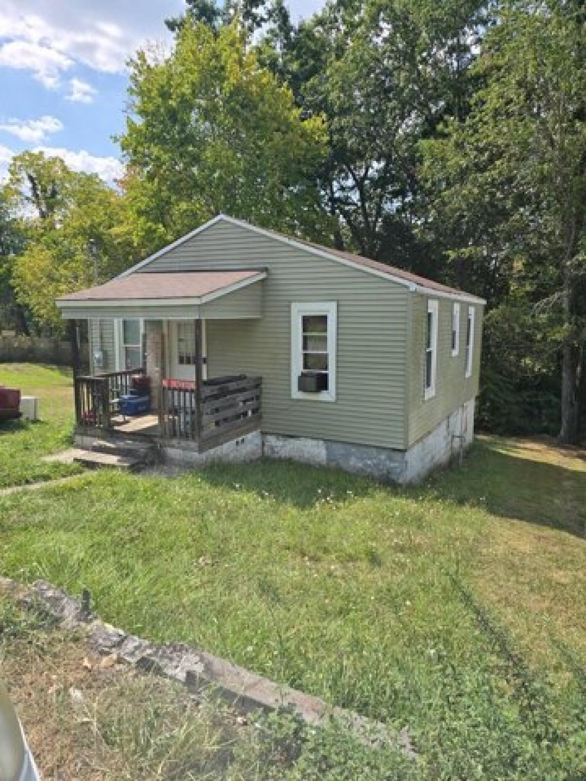 Picture of Home For Sale in Beckley, West Virginia, United States