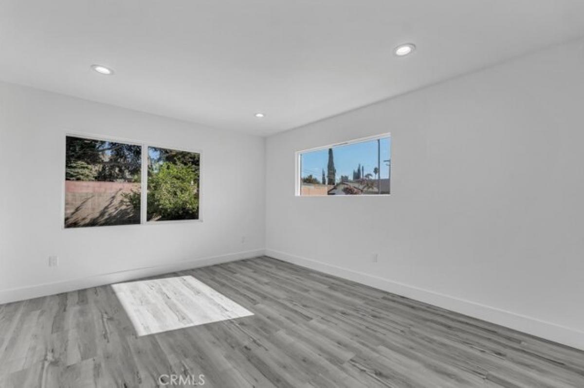 Picture of Home For Sale in Northridge, California, United States