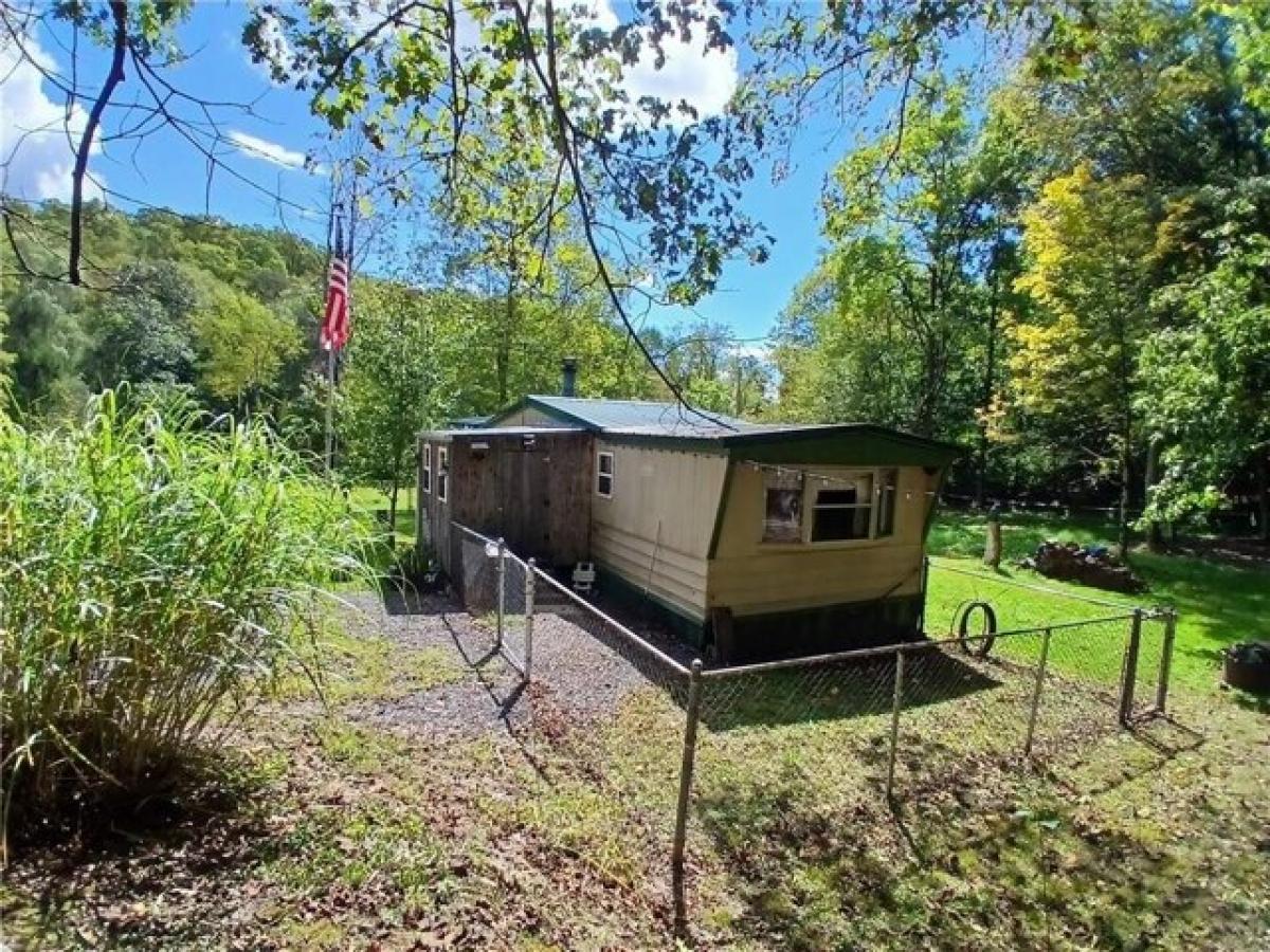 Picture of Home For Sale in Ligonier, Pennsylvania, United States