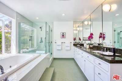 Home For Rent in Beverly Hills, California