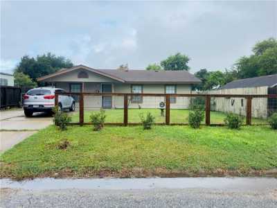 Home For Sale in Corpus Christi, Texas