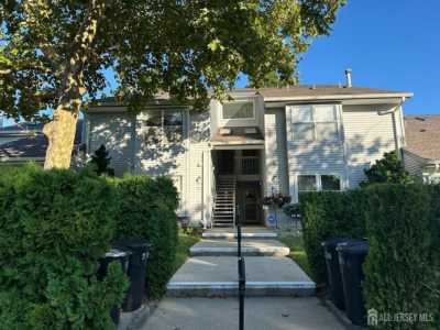 Home For Rent in Englishtown, New Jersey