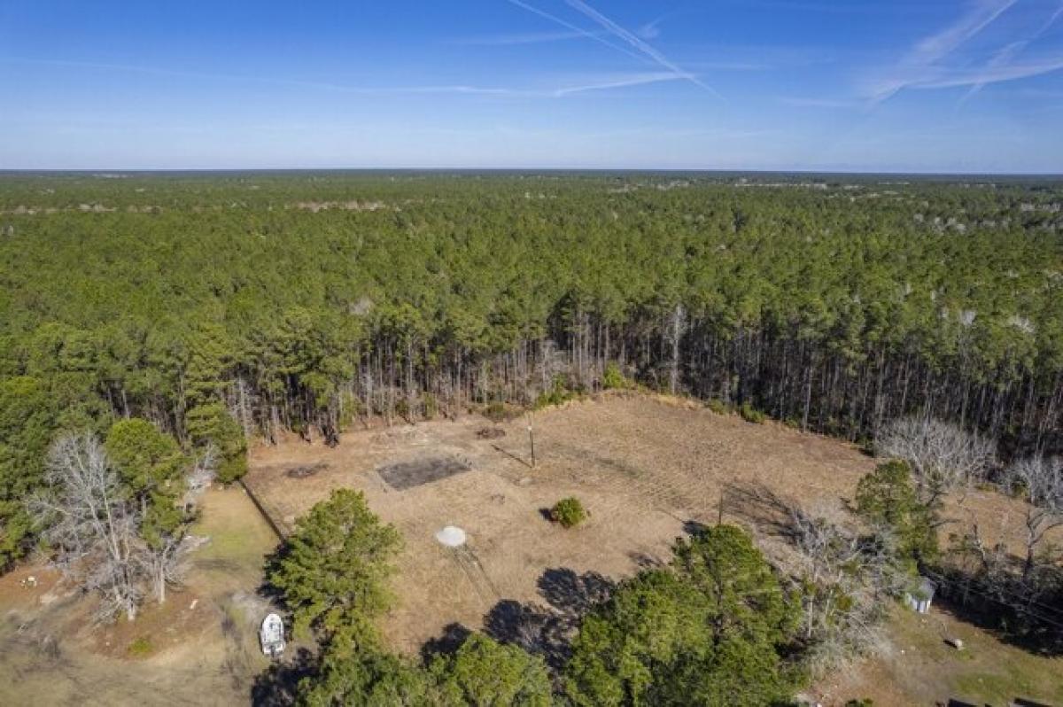 Picture of Residential Land For Sale in Awendaw, South Carolina, United States