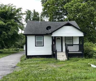 Home For Sale in Madison, Tennessee