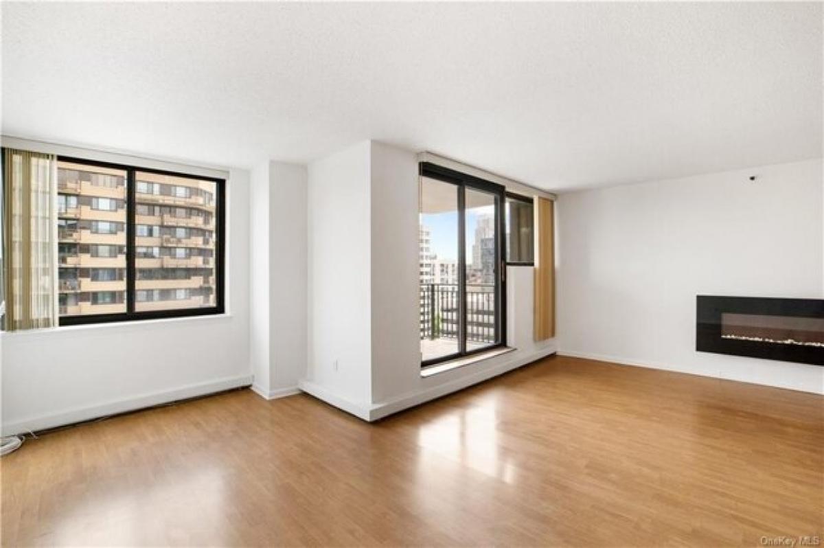 Picture of Home For Rent in White Plains, New York, United States