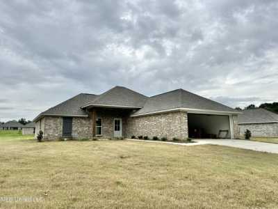 Home For Sale in Brandon, Mississippi