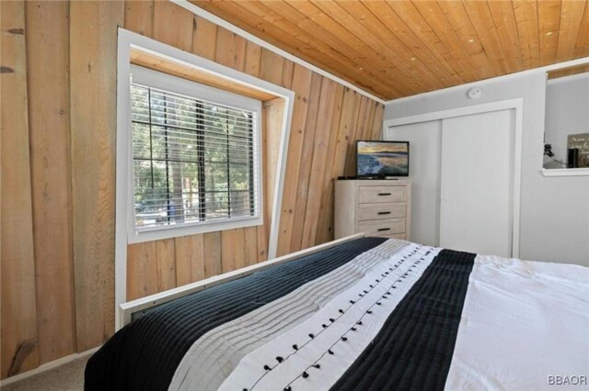 Picture of Home For Sale in Big Bear Lake, California, United States