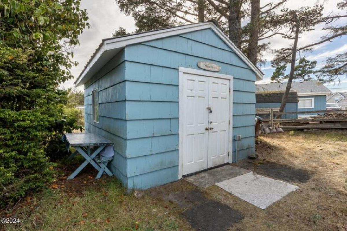 Picture of Home For Sale in Pacific City, Oregon, United States