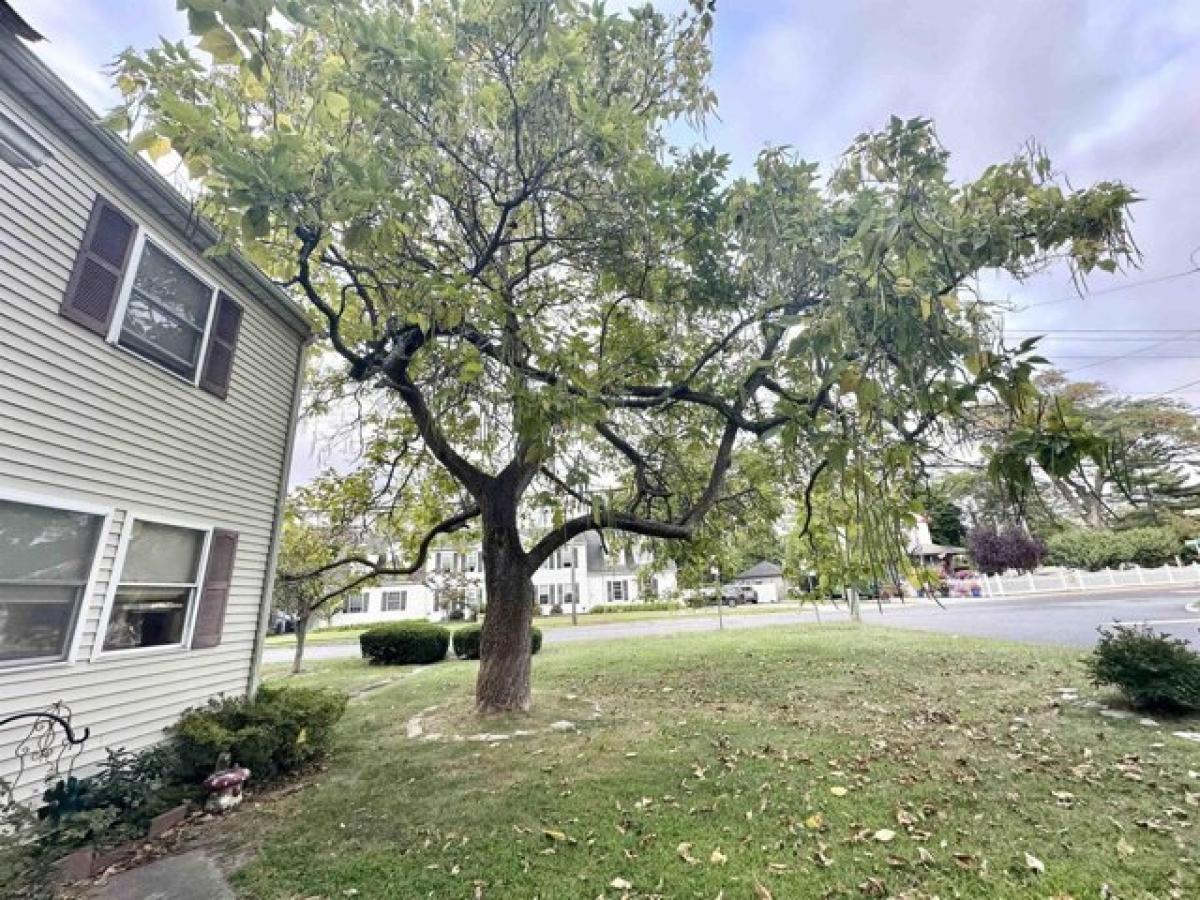 Picture of Home For Sale in Northfield, New Jersey, United States