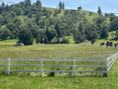 Residential Land For Sale in Roseburg, Oregon