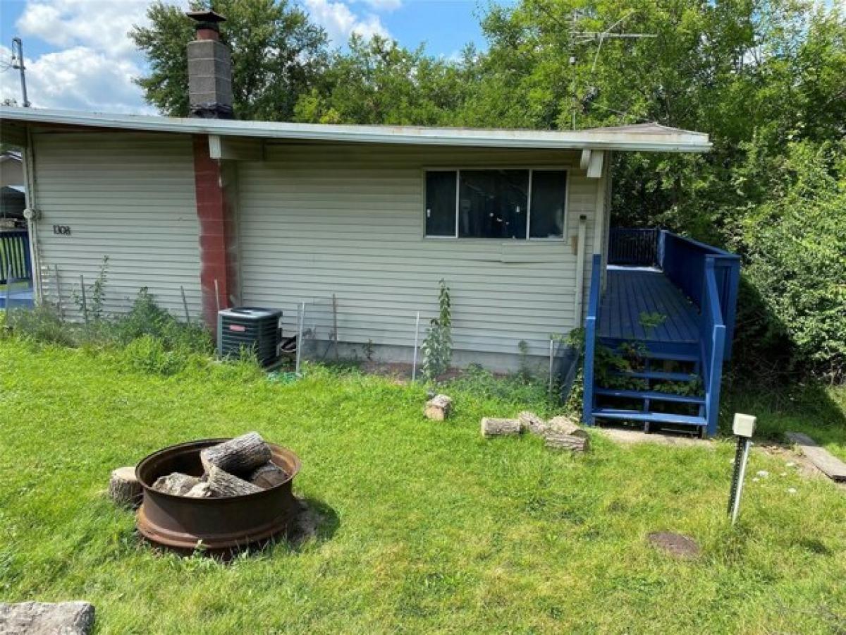 Picture of Home For Sale in Brooklyn, Iowa, United States