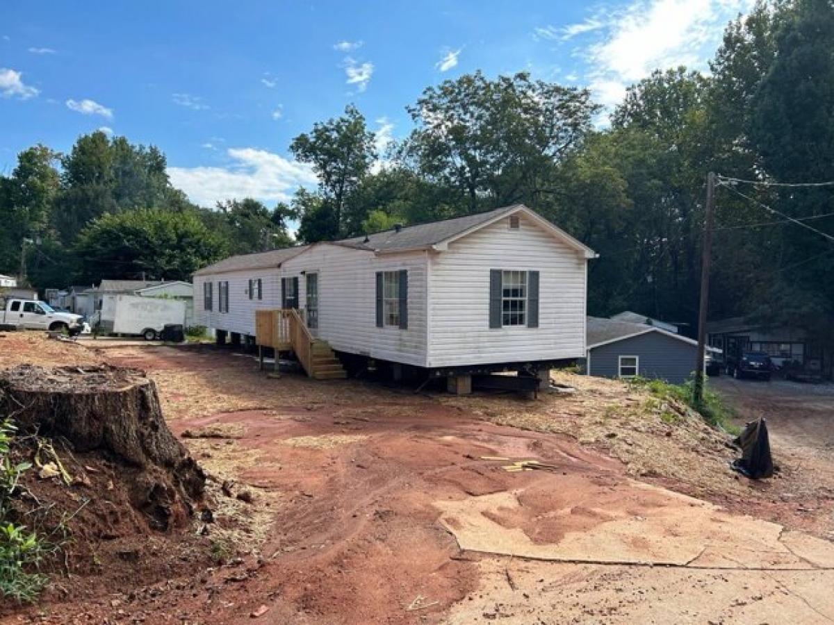 Picture of Home For Sale in Greenville, South Carolina, United States