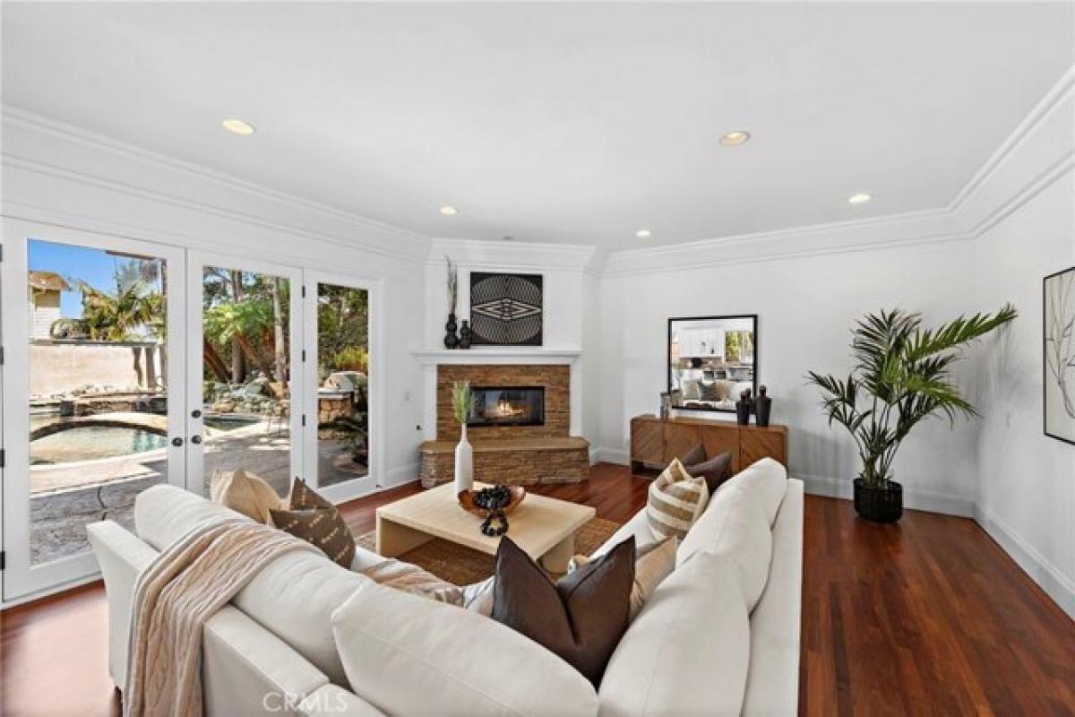 Picture of Home For Sale in Manhattan Beach, California, United States