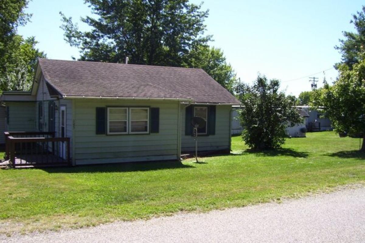 Picture of Home For Sale in De Land, Illinois, United States