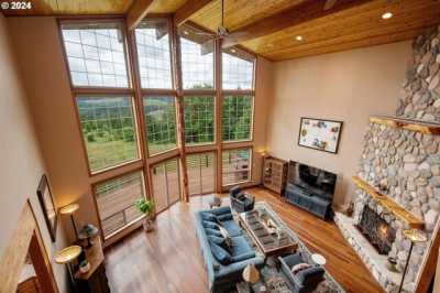 Home For Sale in Sheridan, Oregon