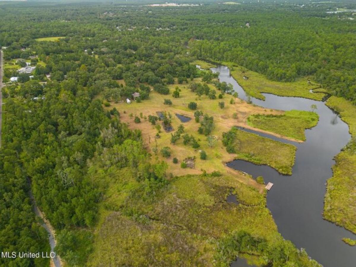 Picture of Residential Land For Sale in Pass Christian, Mississippi, United States