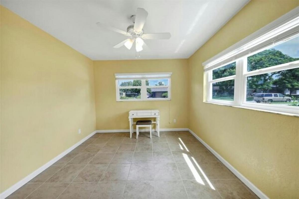 Picture of Home For Sale in Sarasota, Florida, United States