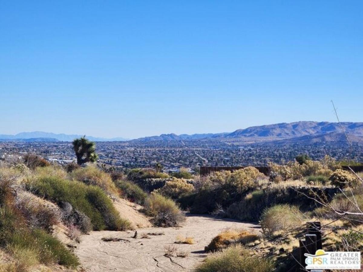 Picture of Residential Land For Sale in Yucca Valley, California, United States