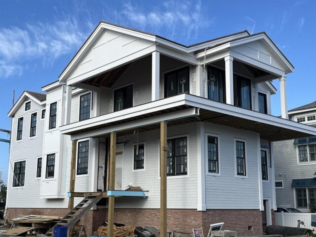 Picture of Home For Sale in Stone Harbor, New Jersey, United States