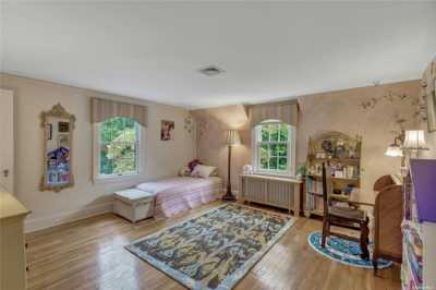 Home For Sale in Port Washington, New York