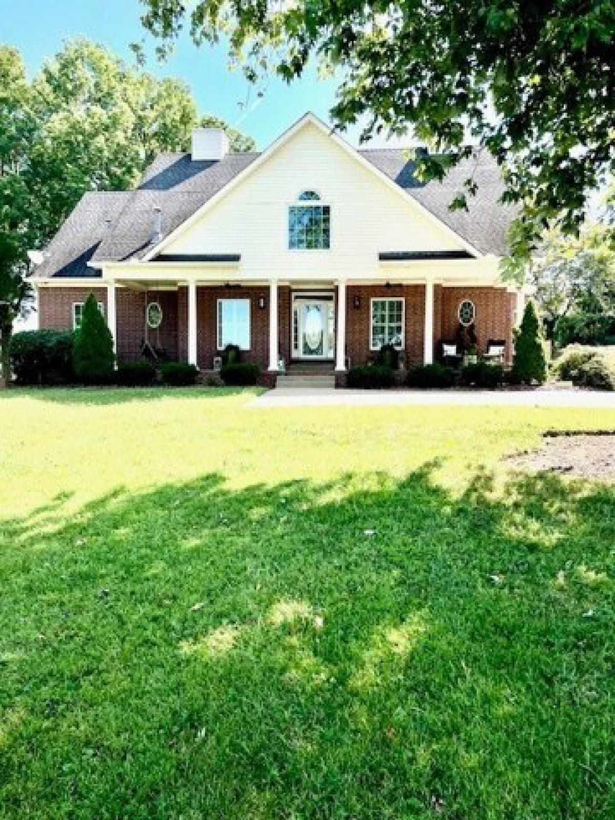 Picture of Home For Sale in Old Hickory, Tennessee, United States