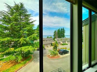 Home For Rent in Kirkland, Washington