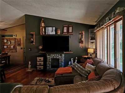 Home For Sale in Cambridge, Minnesota