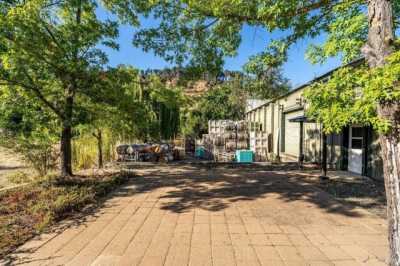 Home For Sale in Saint Helena, California