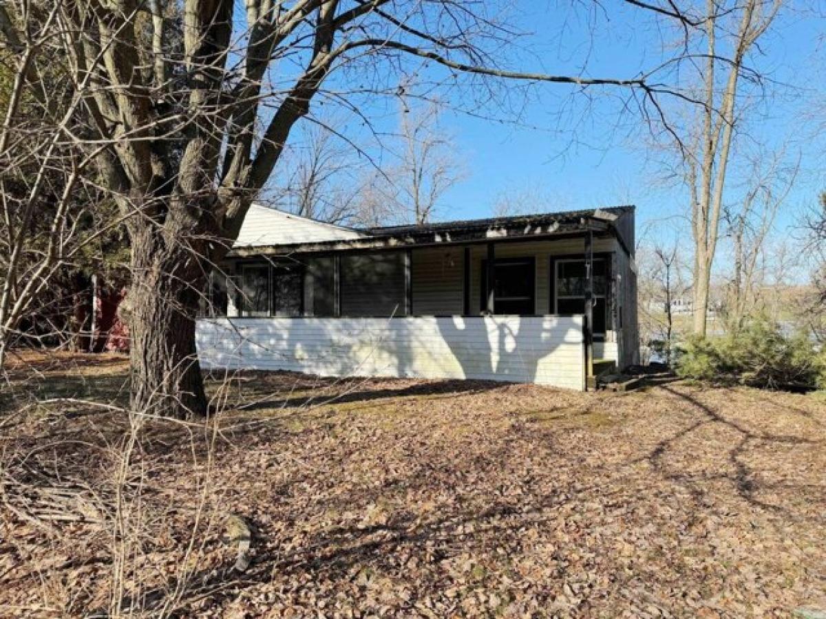 Picture of Home For Sale in Massena, New York, United States