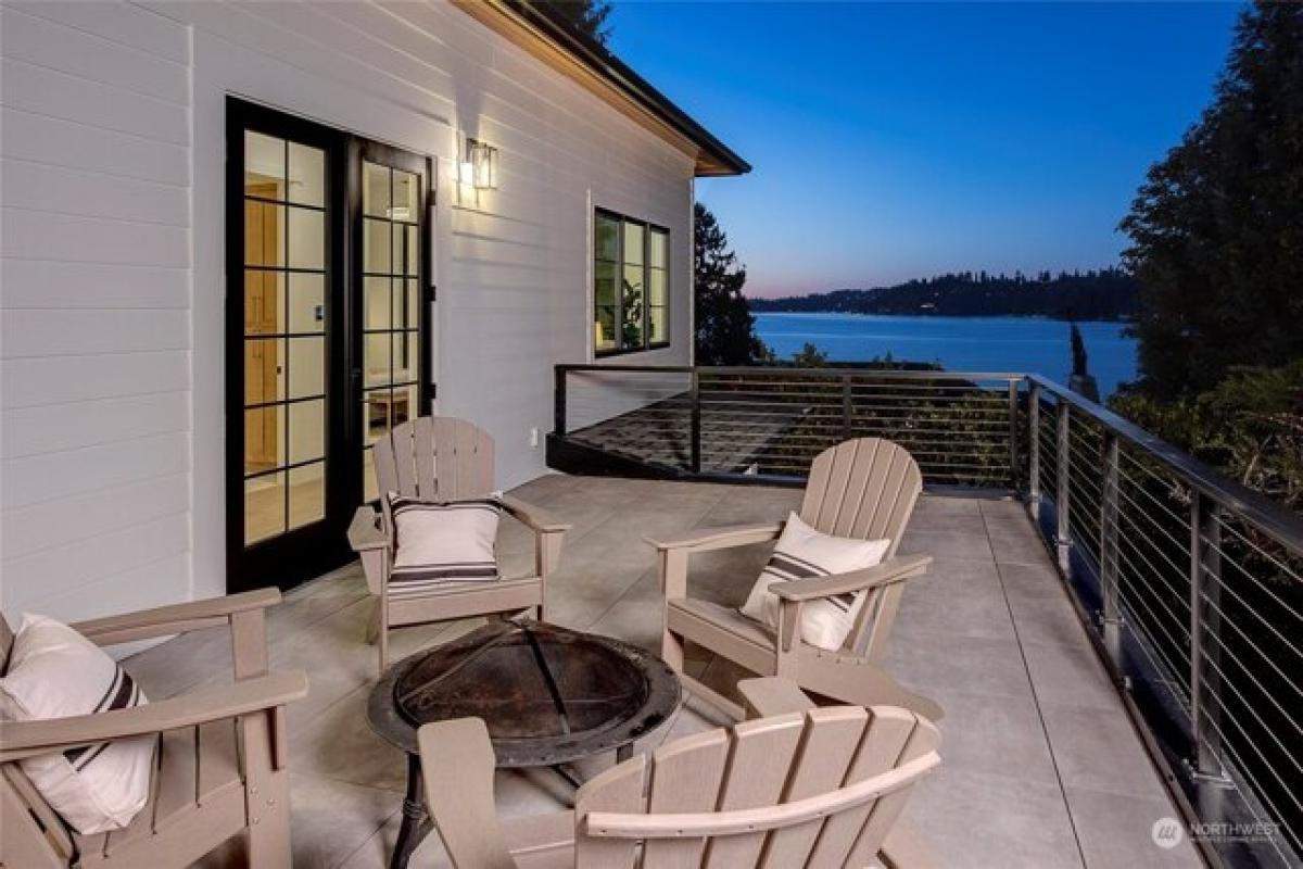 Picture of Home For Sale in Mercer Island, Washington, United States