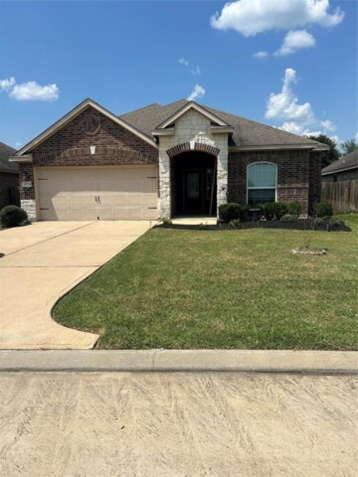 Picture of Home For Sale in Hockley, Texas, United States