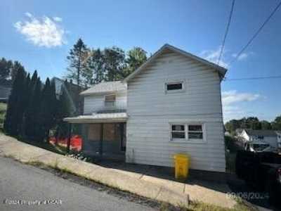 Home For Sale in Archbald, Pennsylvania