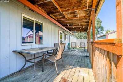 Home For Sale in Saint Helens, Oregon