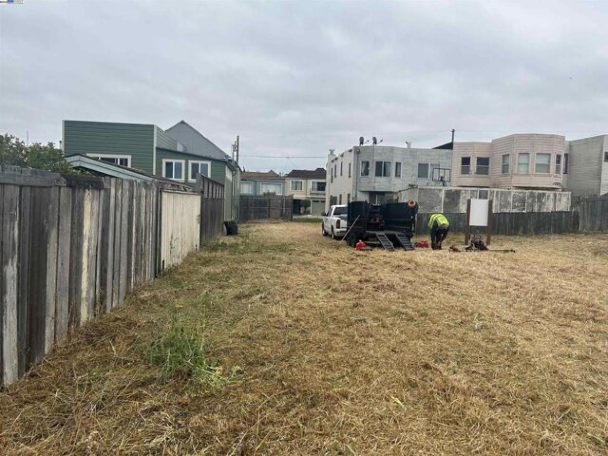 Picture of Residential Land For Sale in San Francisco, California, United States