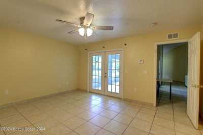 Home For Sale in Palm Bay, Florida