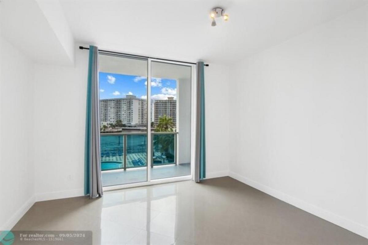 Picture of Home For Sale in Hallandale Beach, Florida, United States