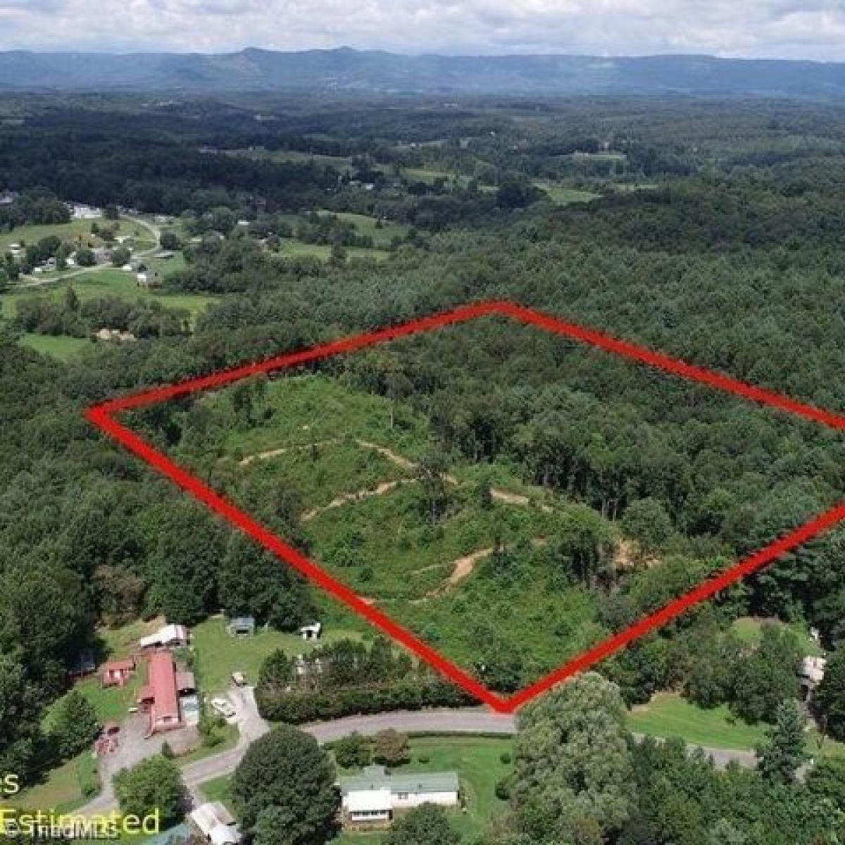 Picture of Residential Land For Sale in Mount Airy, North Carolina, United States