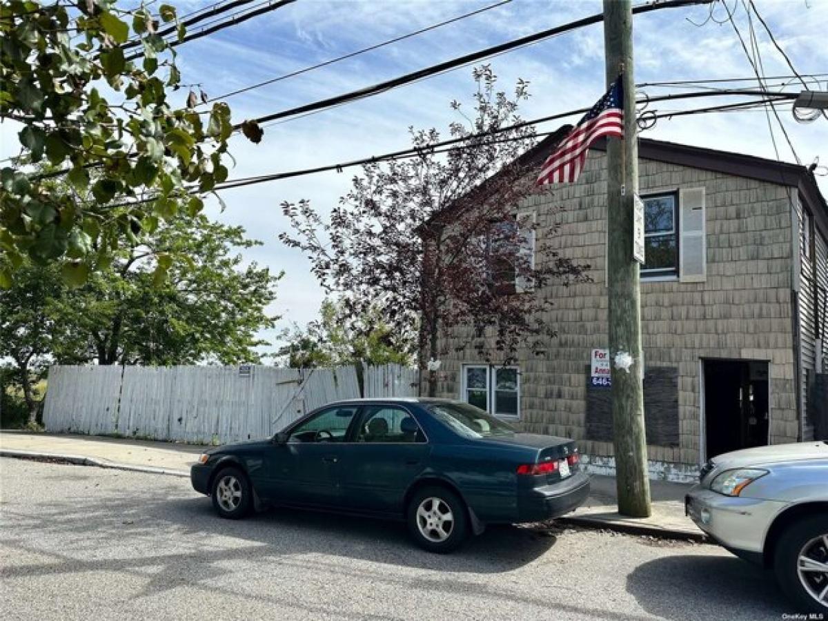 Picture of Residential Land For Sale in Broad Channel, New York, United States