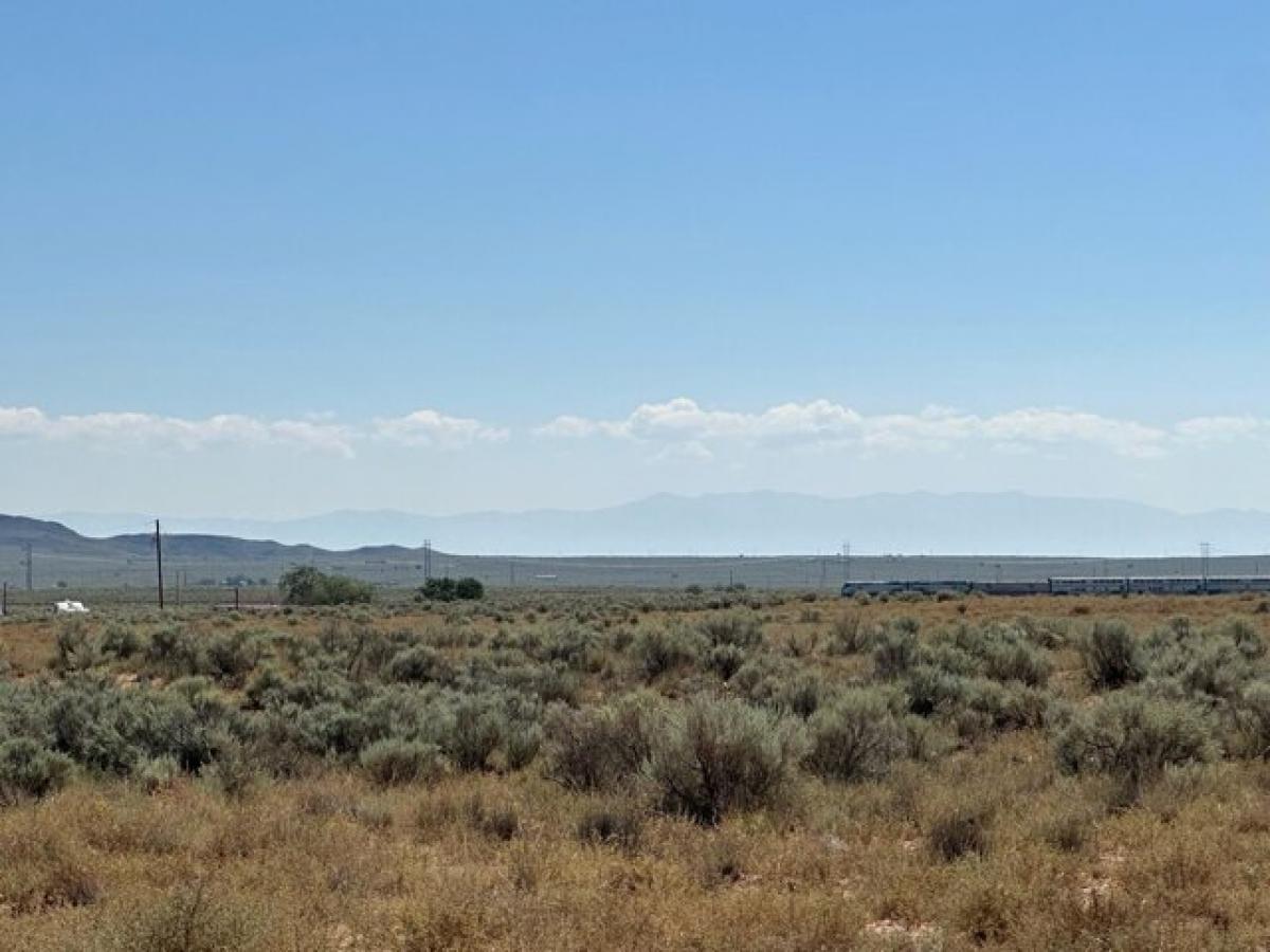 Picture of Residential Land For Sale in Los Lunas, New Mexico, United States