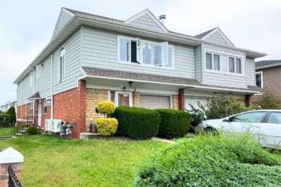 Home For Sale in Whitestone, New York