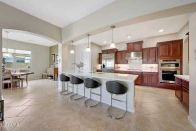 Home For Sale in Goodyear, Arizona