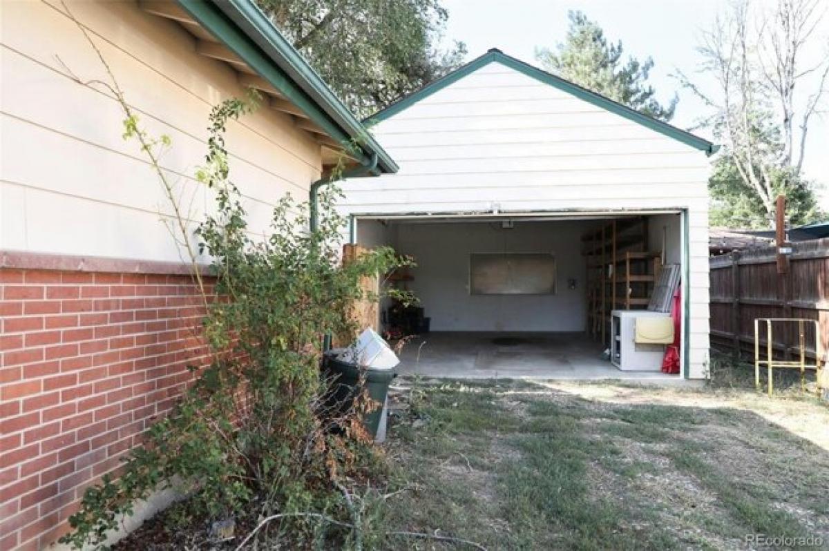 Picture of Home For Sale in Lakewood, Colorado, United States