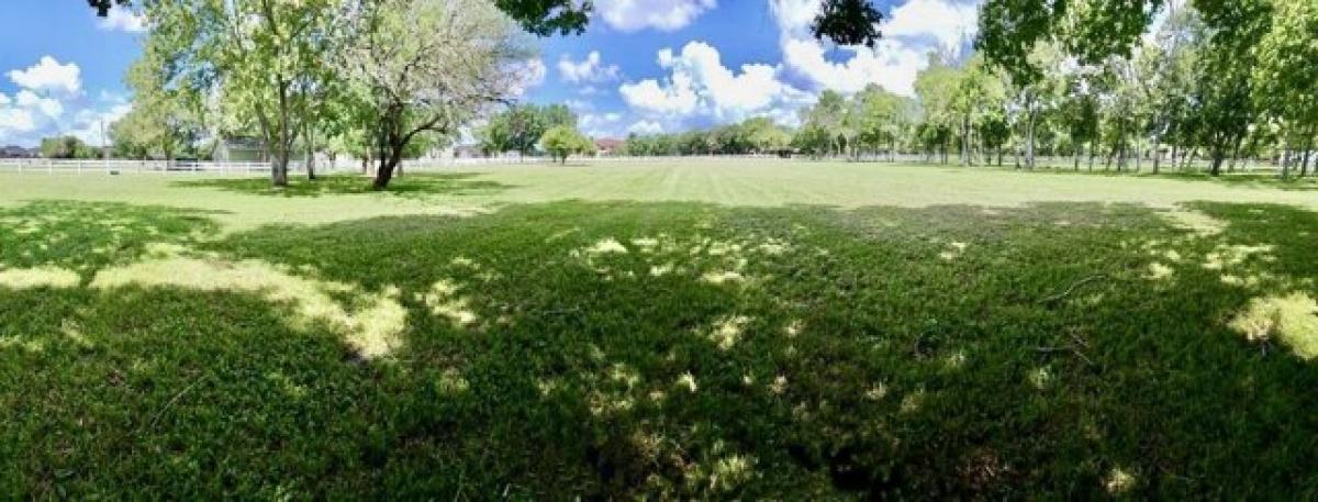 Picture of Residential Land For Sale in Richmond, Texas, United States