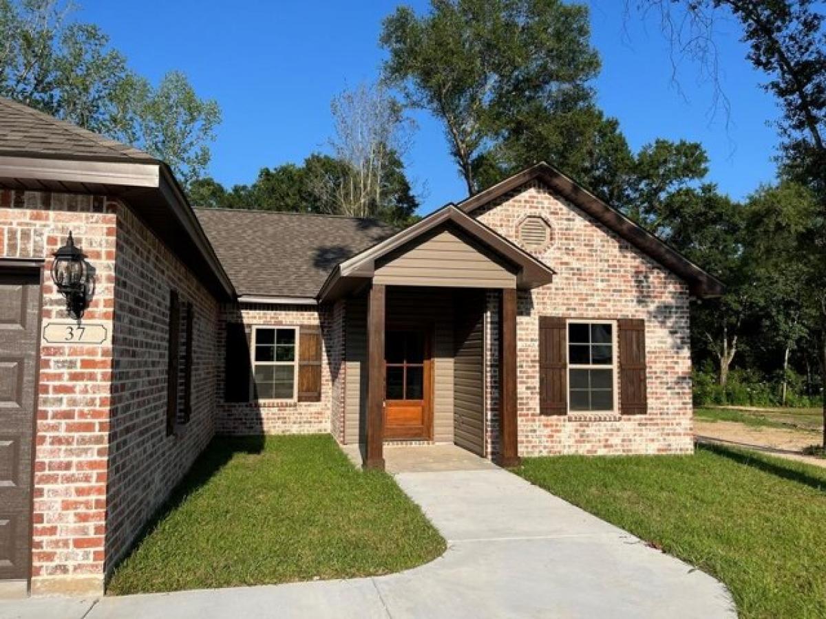 Picture of Home For Sale in Carriere, Mississippi, United States