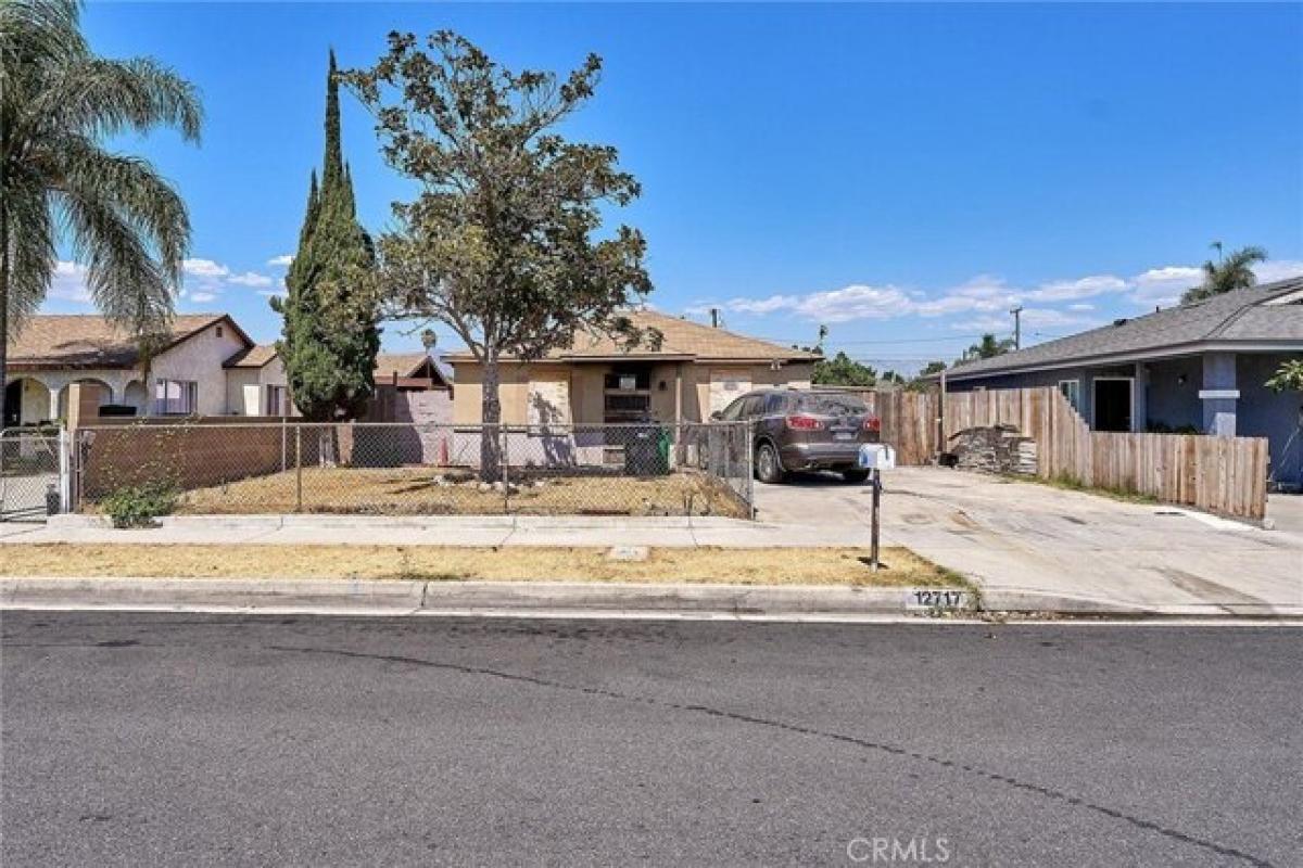 Picture of Home For Sale in Baldwin Park, California, United States