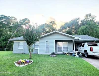 Home For Sale in Gulfport, Mississippi