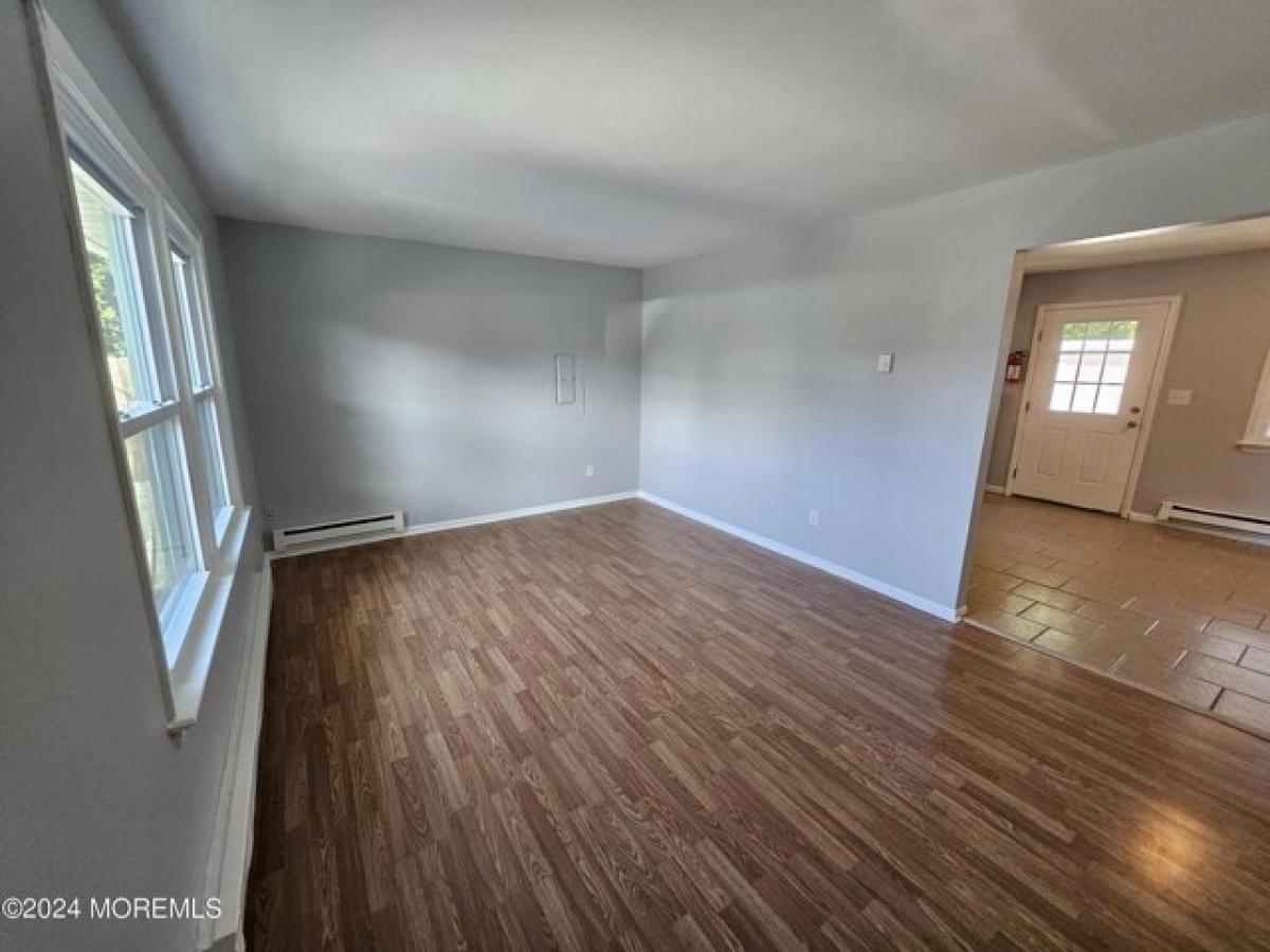 Picture of Home For Rent in Keansburg, New Jersey, United States