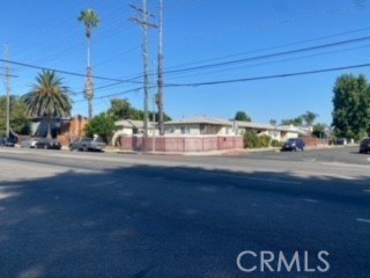 Picture of Home For Sale in Van Nuys, California, United States